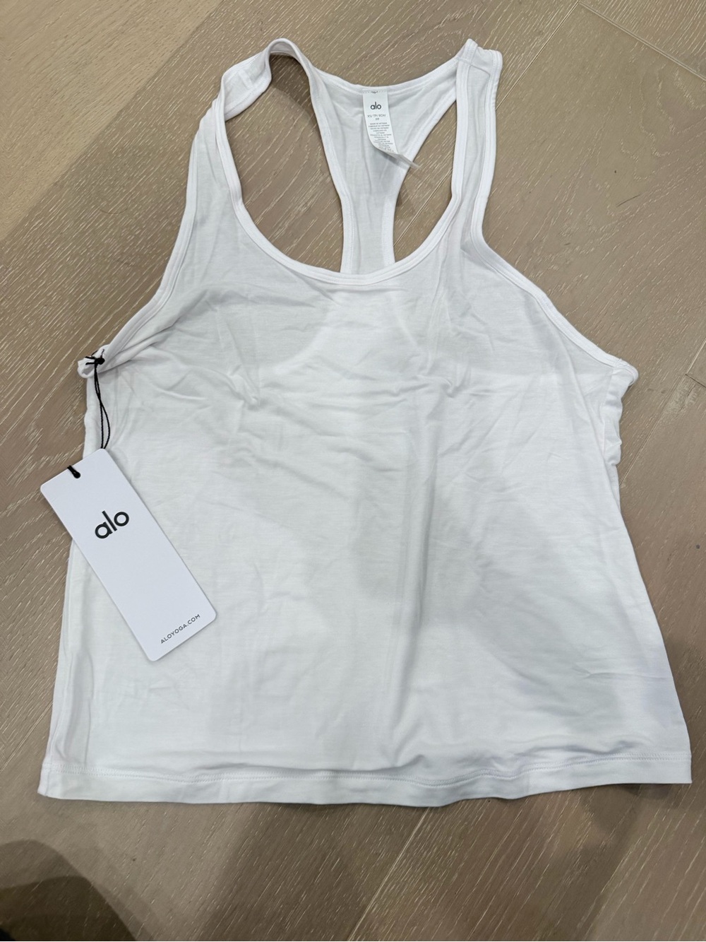 ALO Yoga All Day Women’s White Racerback Tank Camisole Tank